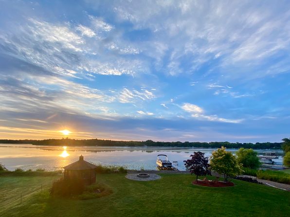 27885 Bayshore Dr NW