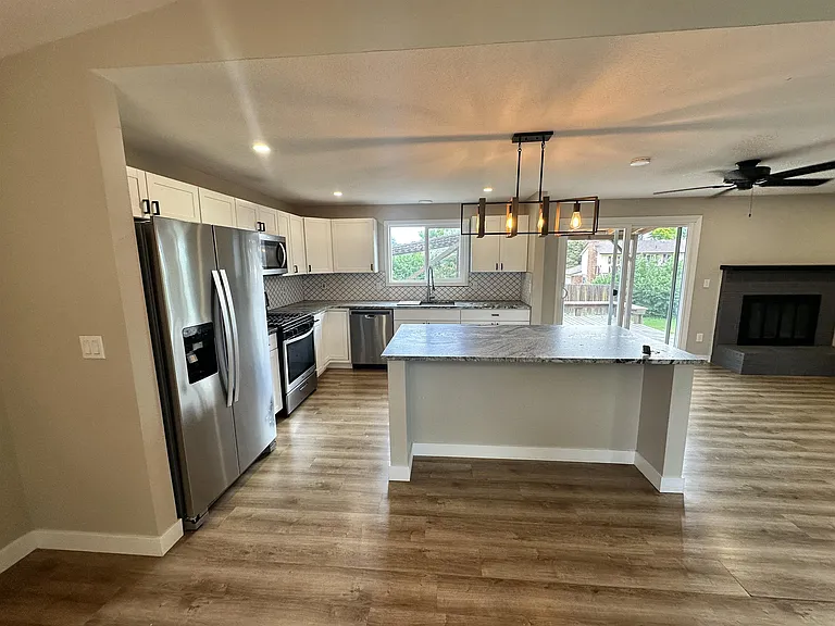 7628 S Eaton Way — Photo 4