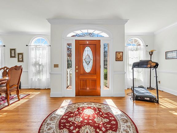 3rd image of 3532 Ramblewood Cir NW