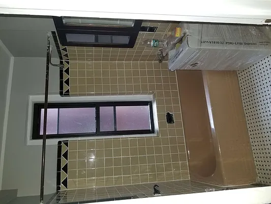 Rented by Max & Associates Realty Corp | media 2