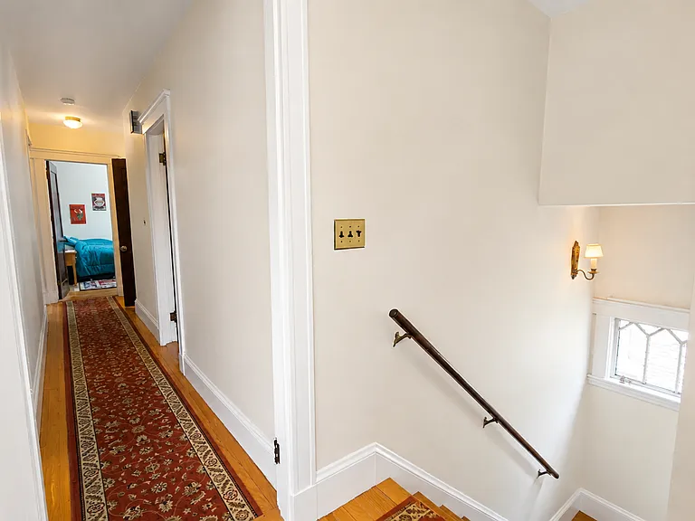 8 Mapleton St #2A — Photo 10