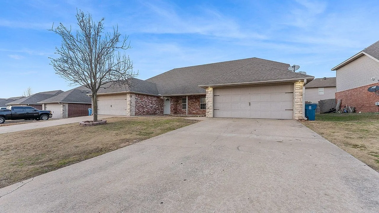 3 bed, 1484 sqft, $1,500 — Photo 1