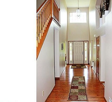 4th image of 6831 Pine Hollow Dr