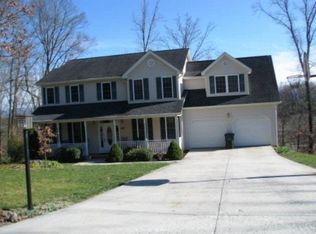 991 Edgewood Ln, Bristol, VA 24201