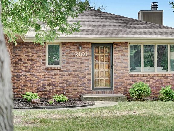 3rd image of 3101 Briarwood Ave