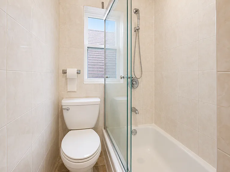 3213 S Green St #2 — Photo 8