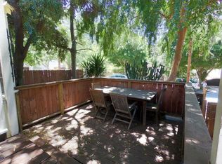 1611 Lake Shore Ave, Los Angeles, CA 90026