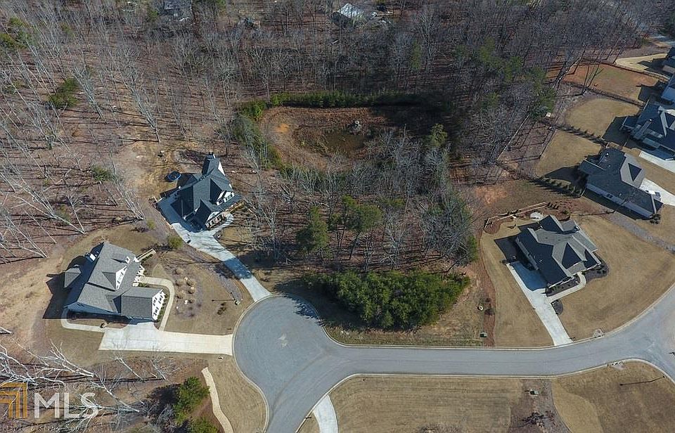 2nd image of 6020 Climbing Rose Way