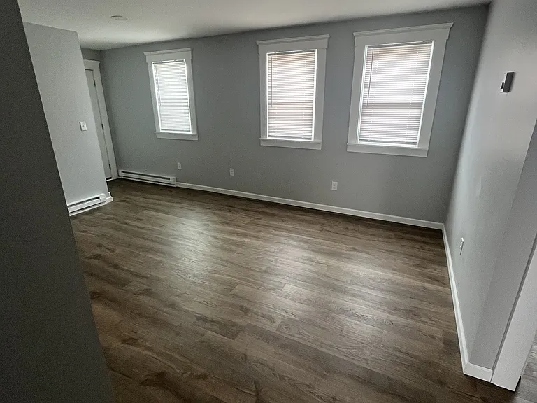 19 Elm St #4 — Photo 7