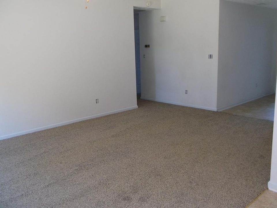1st image of 310 Kathryn Ct