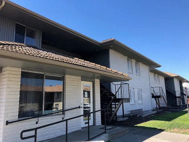 Evergreen Ridge Apartments — Photo 17