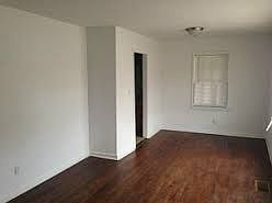 2nd image of 780 Lee Andrews Ave SE