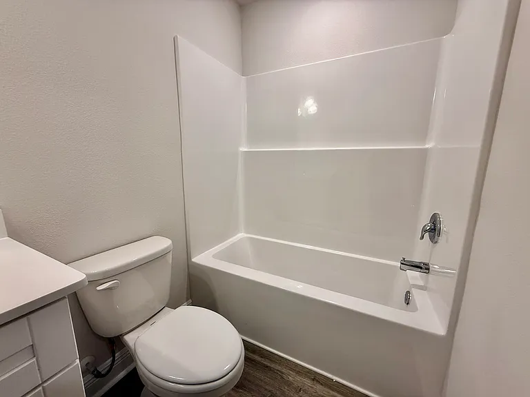 4067 Pendragon Cir — Photo 24