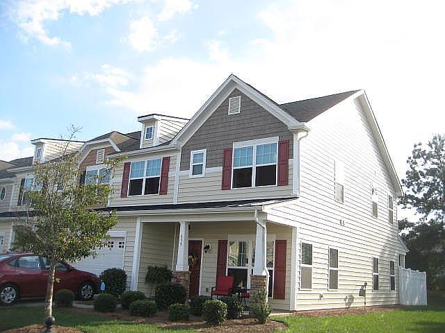 1st image of 635 Hicklin Dr