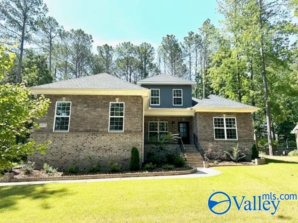 185 Woodmont Dr, Union Grove, AL 35175