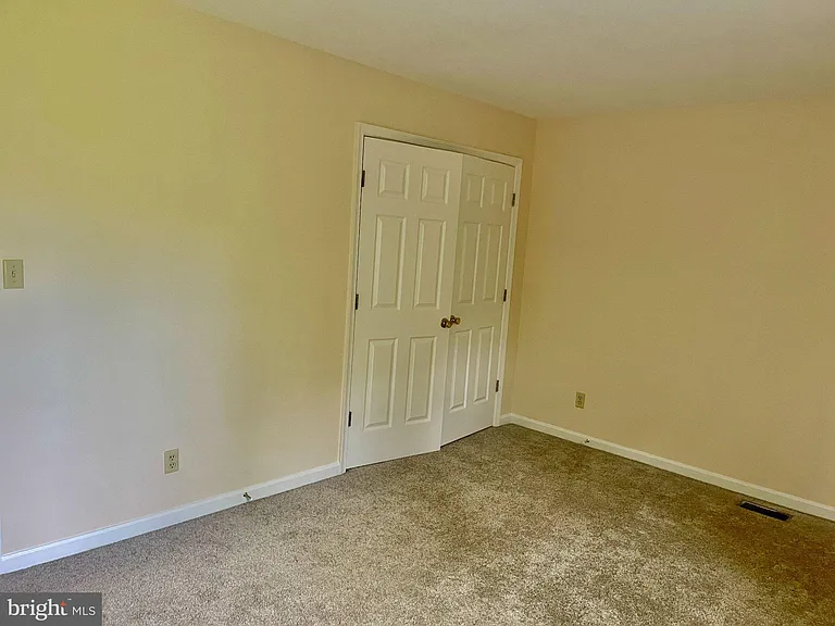 380 Sollers Wharf Rd — Photo 11