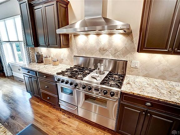 4th image of 6947 Southampton Ln