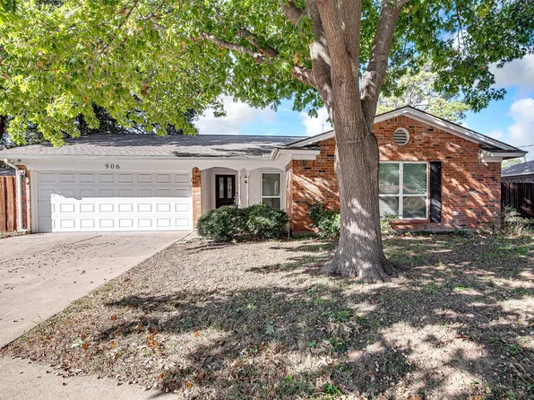 906 Kristin Ct, Arlington, TX 76012
