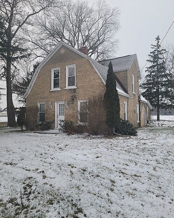1st image of 2425 N Graham Rd