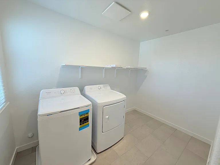 8372 Valpane Way — Photo 39