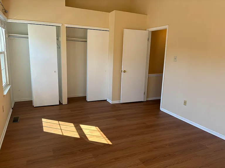 272 Lexington Rd — Photo 15
