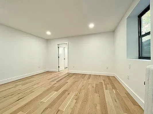 Bedroom, photo 3