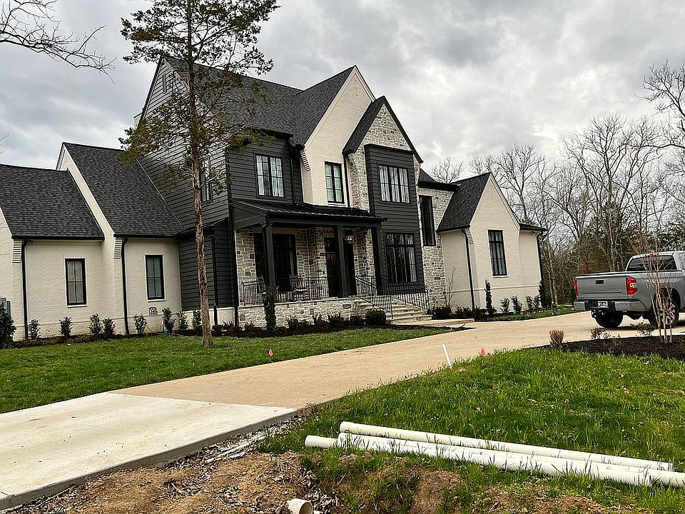 2nd image of 4467 S Carothers Rd