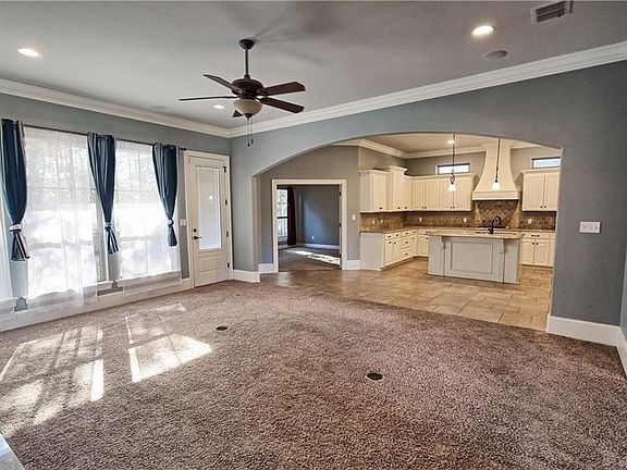 2nd image of 1511 Garland Pl