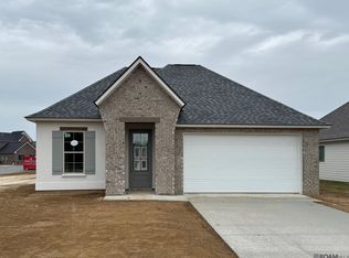 10435 Highpoint Dr, Denham Springs, LA 70706