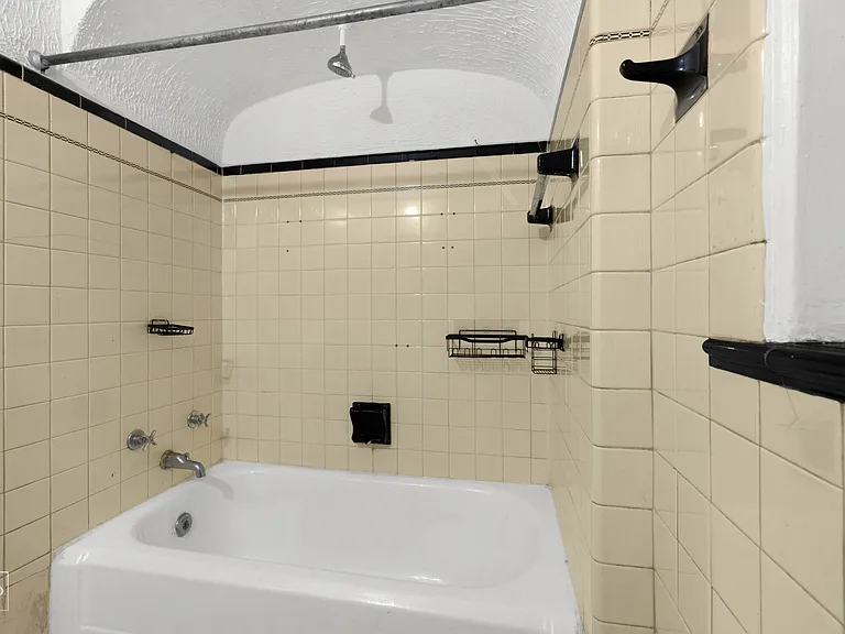 3205 N Cicero Ave #2 — Photo 10