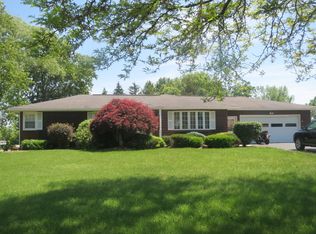 30 Andony Ln, Rochester, NY 14624