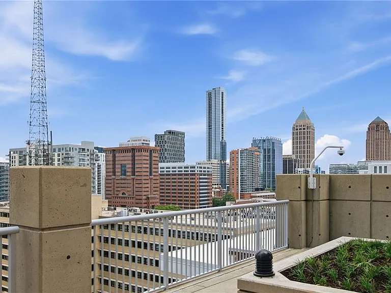 855 Peachtree St NE #1813 — Photo 59
