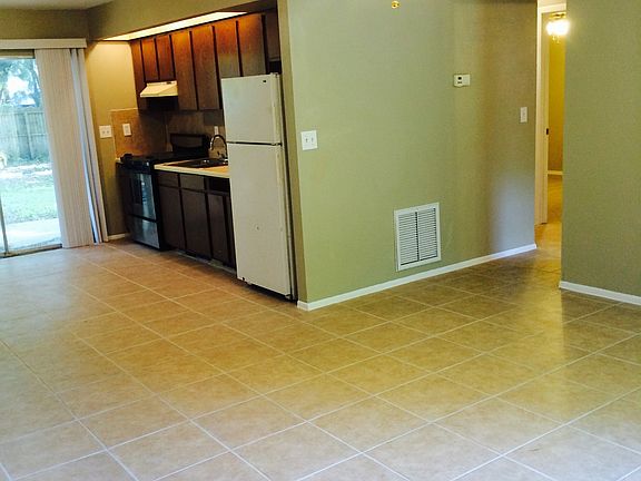 Waverly Living.Kitchen