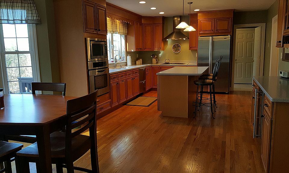 Spacious Kitchen 