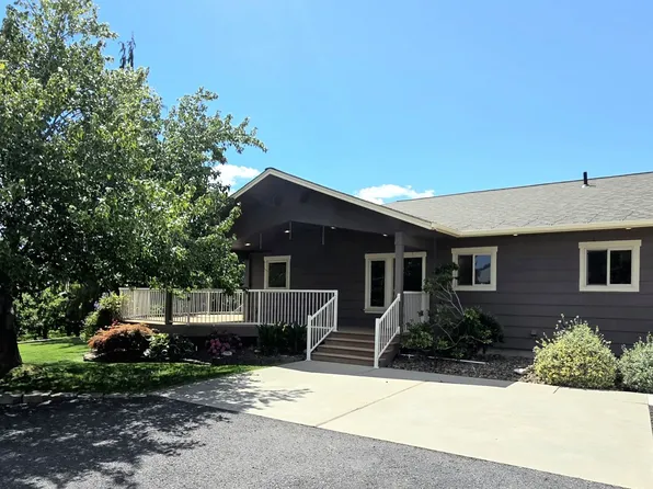 2545 6th St SE, Wenatchee, WA 98802