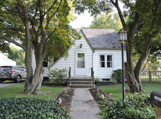 136 E Queen St, Jonestown, PA 17038
