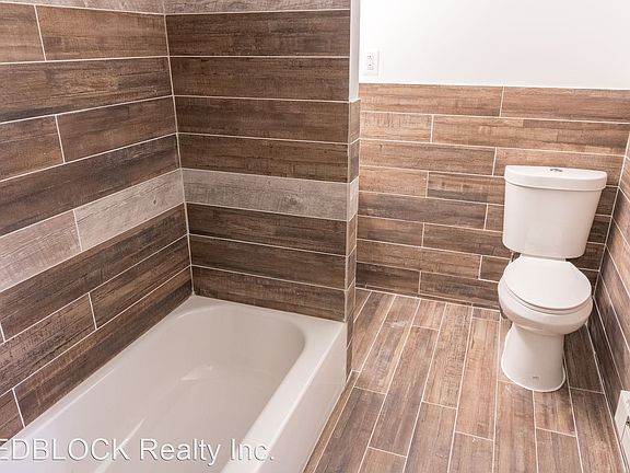4th image of 6709 Ogontz Ave #200