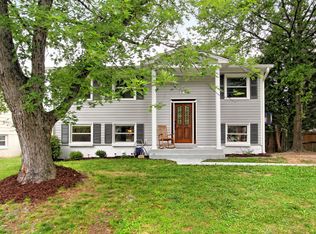 4510 Kentmore Dr, Woodbridge, VA 22193