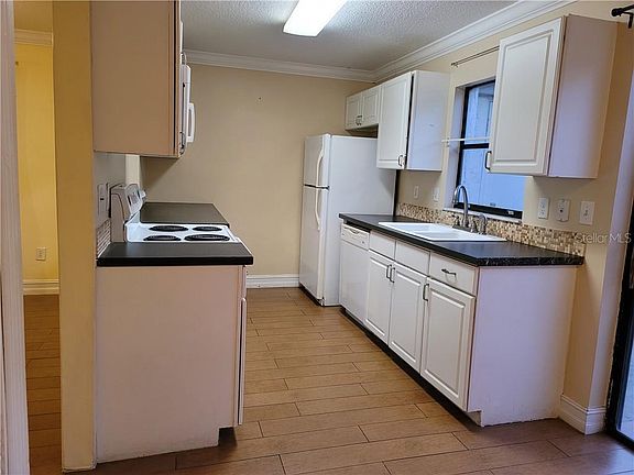 3rd image of 1600 Little Falls Cir #74