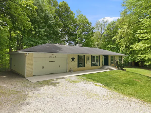 2305 Ivy Ln NE, Lancaster, OH 43130
