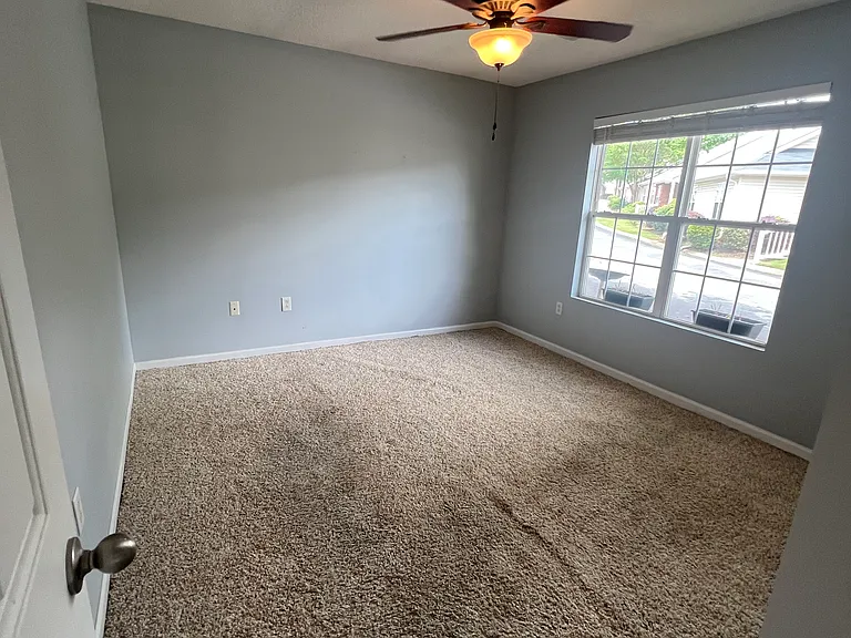219 Woodruff Park Ln — Photo 14