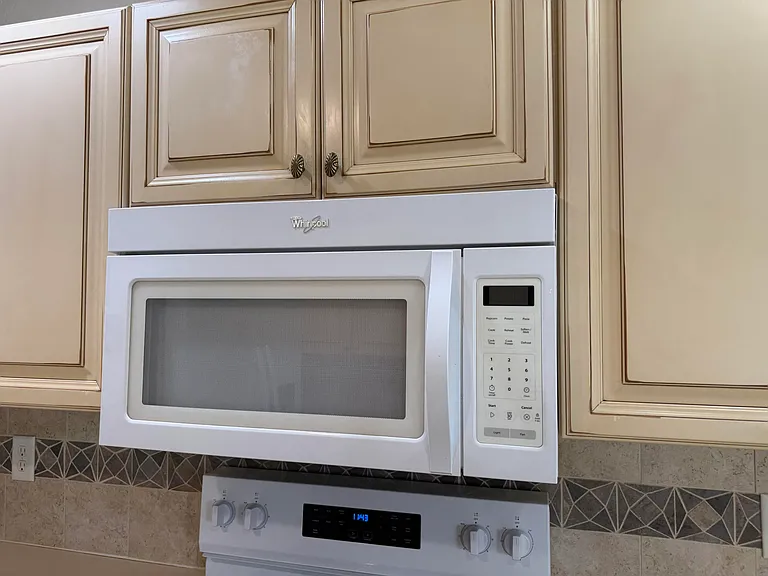 3472 Commodore Ct — Photo 8