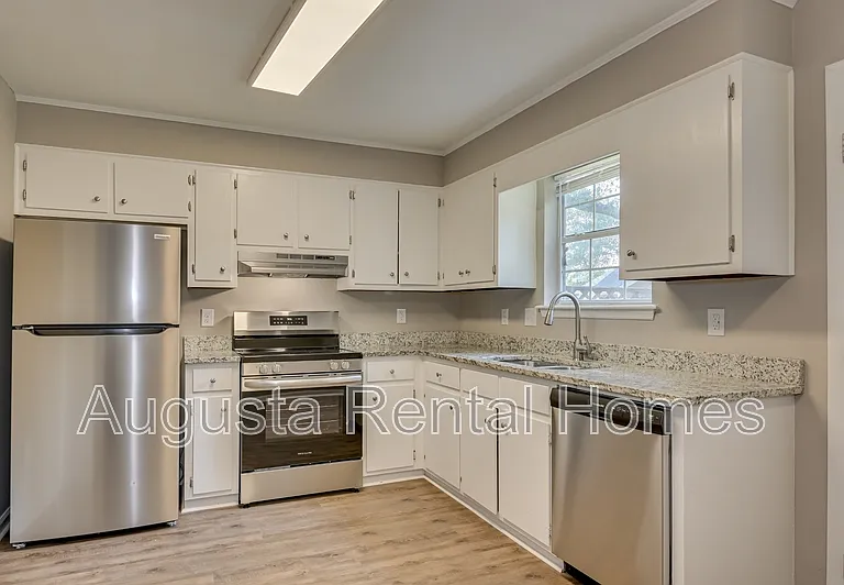 148 Chalet North Ct #148 — Photo 7
