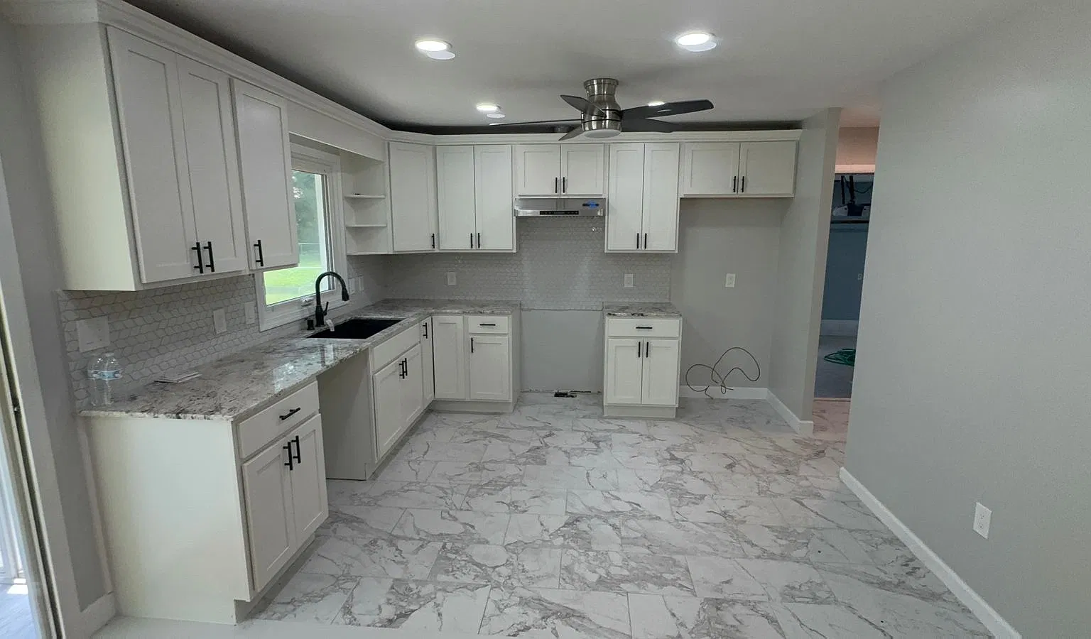 3 bed, 1200 sqft, $2,100 — Photo 1