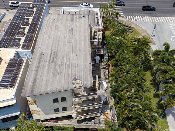 4th image of 3154 Waialae Ave