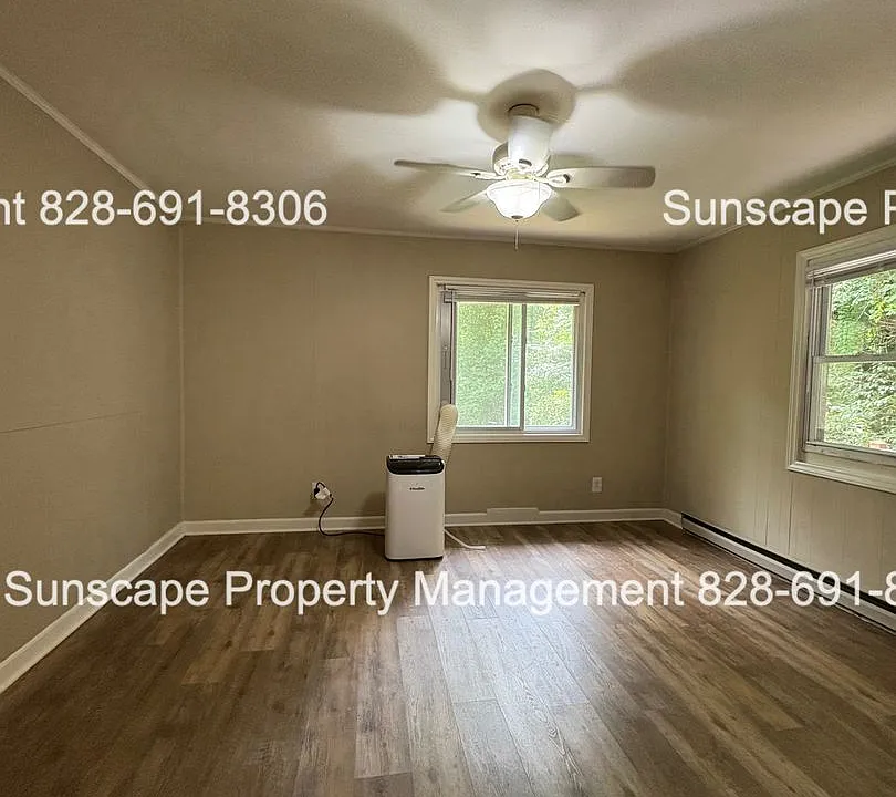 387B Chunns Cove Rd