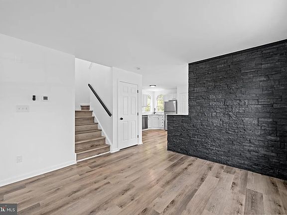 4th image of 114 Foxtail Ln