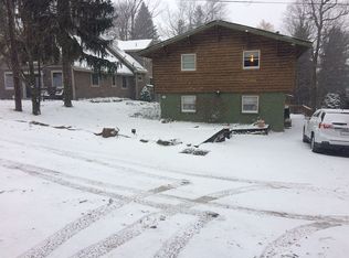 19 Snow Drift Ln, Champion, PA 15622