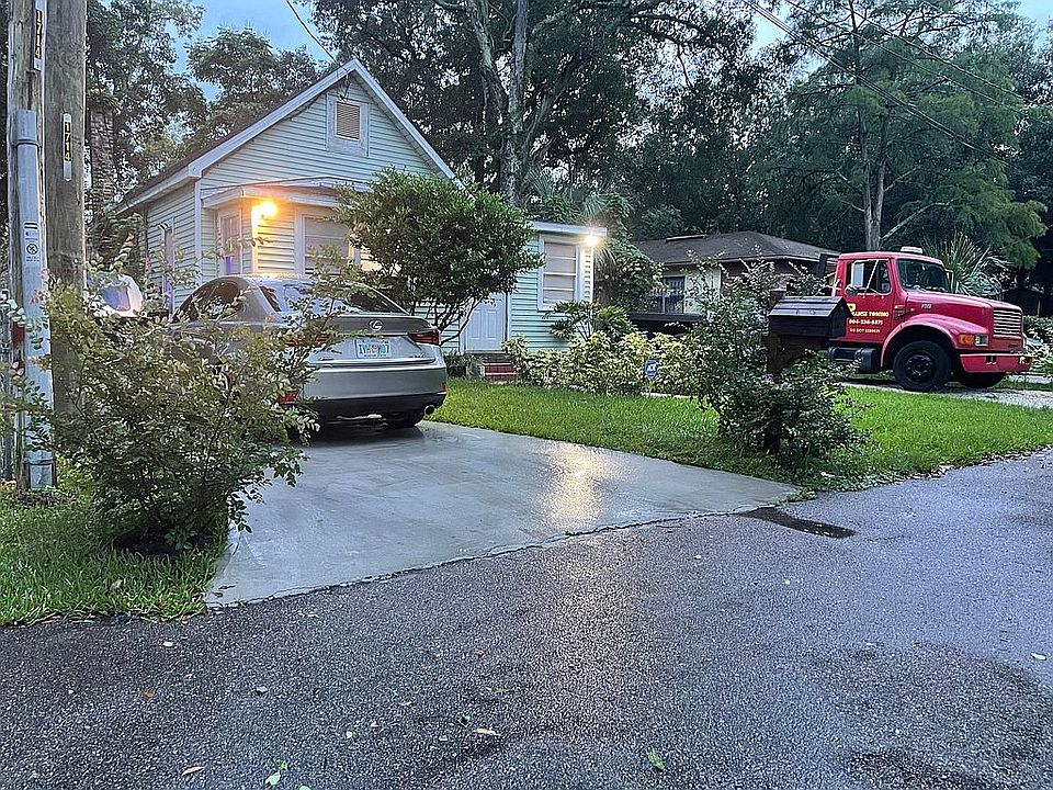 1st image of 1716 W 21st St