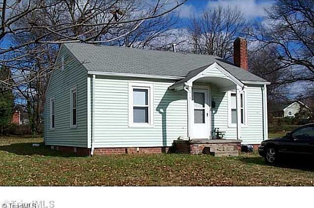1st image of 814 Dana Pl